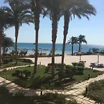 Apartment With Sea & Pool View In Esplanada Residence - Families Only