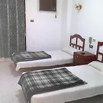 4 Seasons Hotel