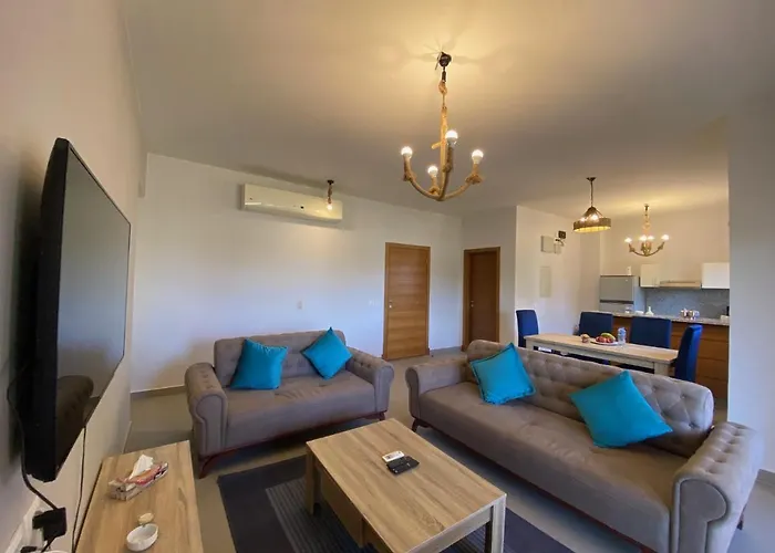 La Maison Turquoise Lagoon View Apartment In El Gouna