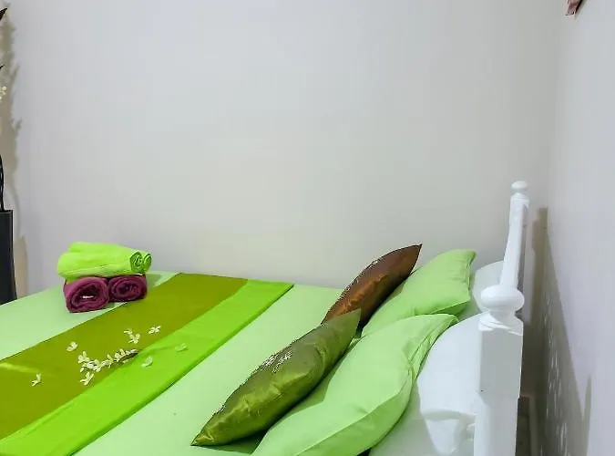 Apartment Paradise Flower Near The Sea Redsealine