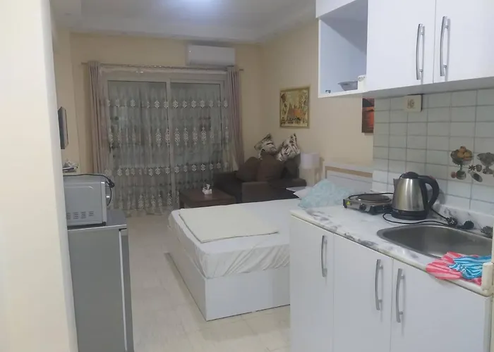 Studio D404 In Florenza Khamsin Free Wi-Fi,Smart Tv,Washing Mashine