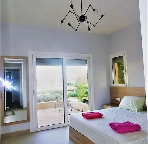 Water Side - Luxurious Ground Floor 3 Bd Apartment In El Gouna-Red Sea