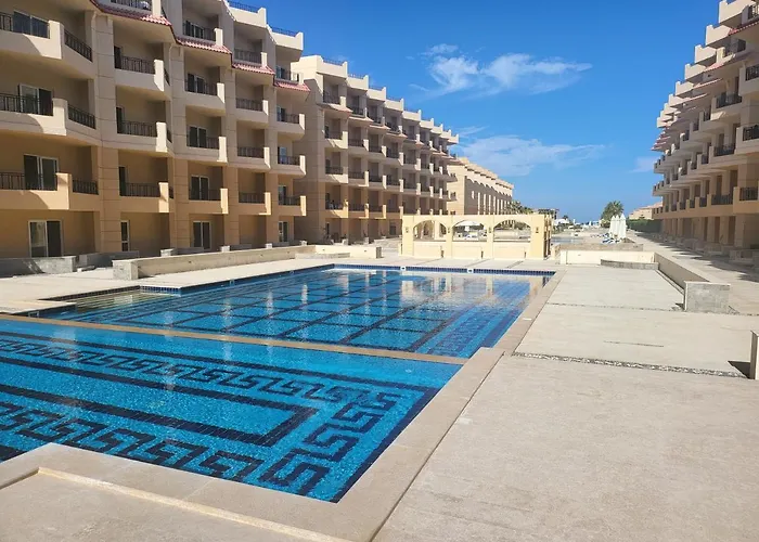 Selena Bay Resort - Premium Beach Apartment
