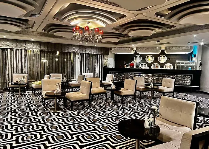 Kaisol Romance Sahl Hasheesh (Adults Only)