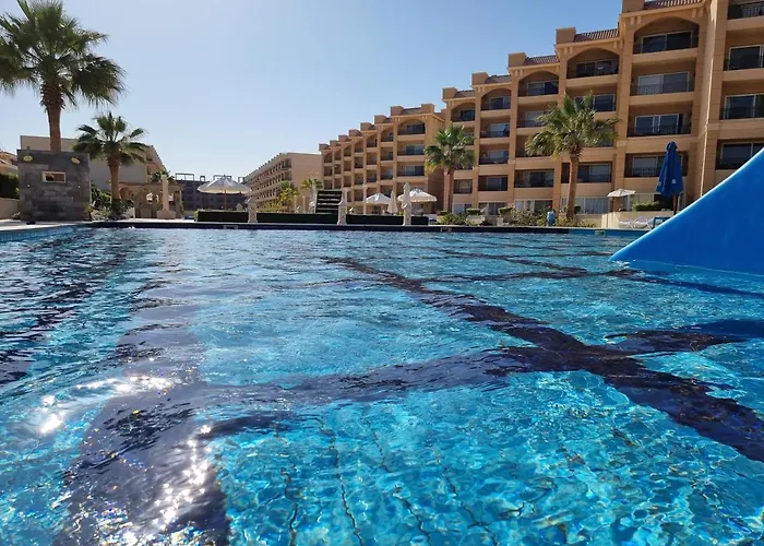 Stunning New 2-Bed Apartment Near El Gouna