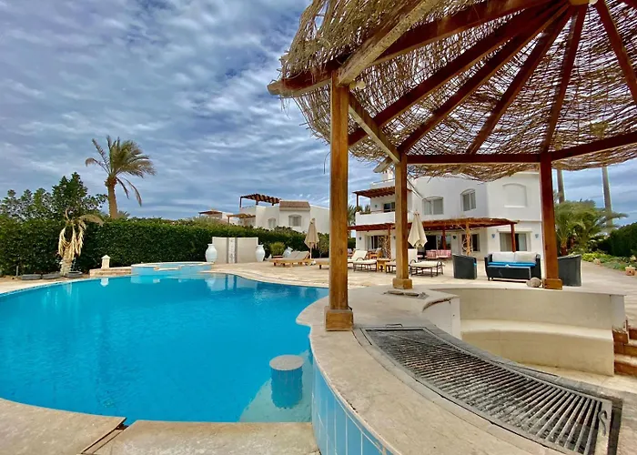 Villa 9 Ph-5 With 4 Bed Room