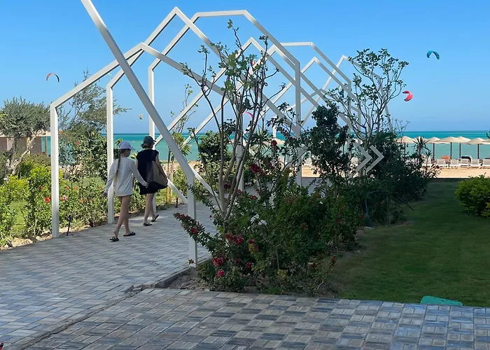 Fanadir Bay Resort