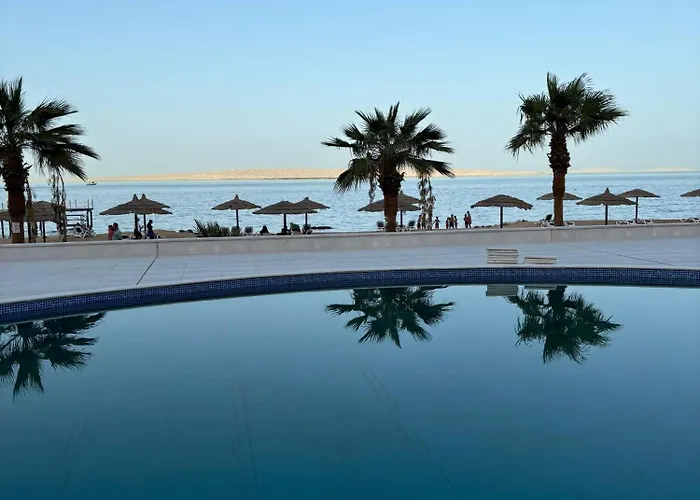 Central Hurghada With Private Beach & Resort Pools