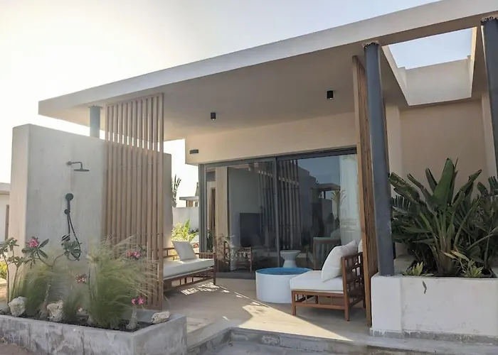 Magical Cabana Steps From Beach & Pool