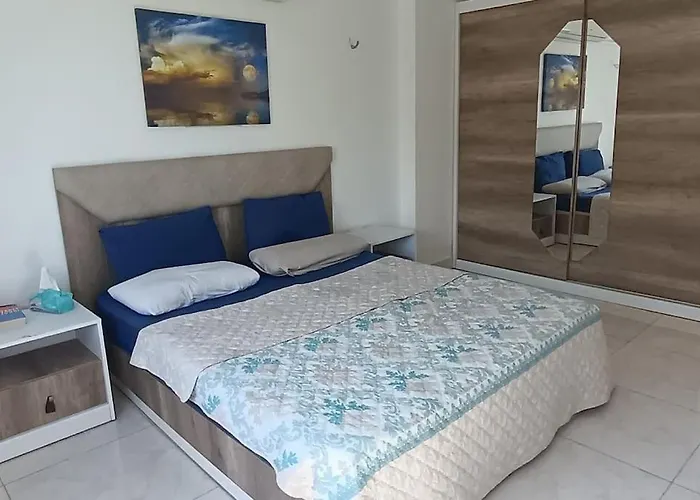 Cozy 1 Bedroom Seaview Escape