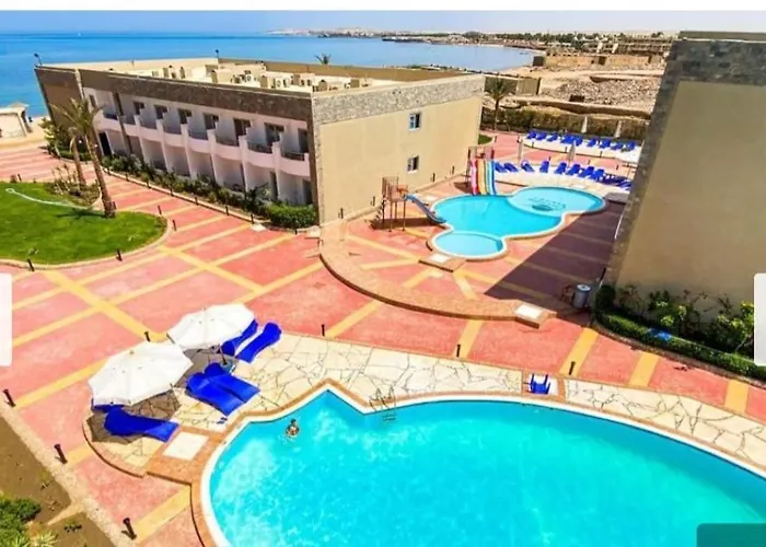 Cecelia Beach Resort - 2 Rooms With Terace