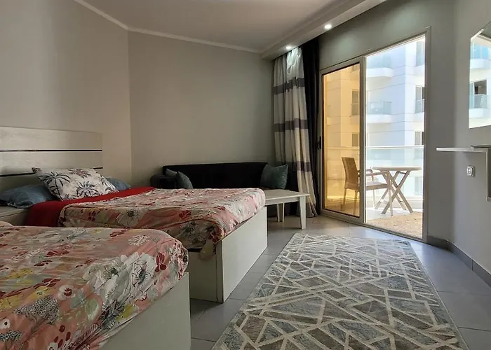 Magnificent Apartment In Hrg With Beach Access, 5 Min From Downtown