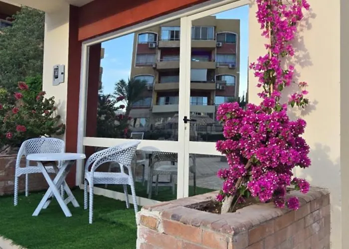 Chalet Private Beach And Pool View