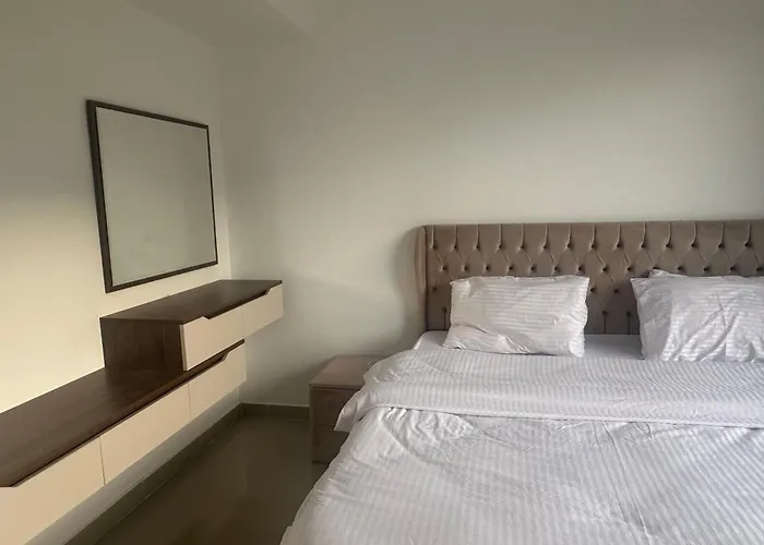 G Cribs Hotel Apartment 2Br