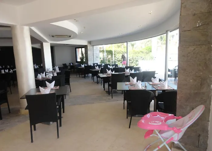 Premium Seagull Beach Resort