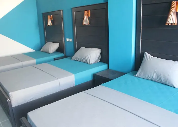 Marina Square Hostel