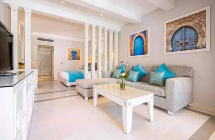 Hotel Grand Palace Hrg - Adults Only
