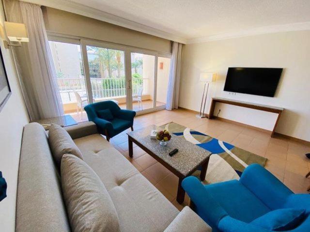 Aparthotel & Serviced By Marriott 5*
