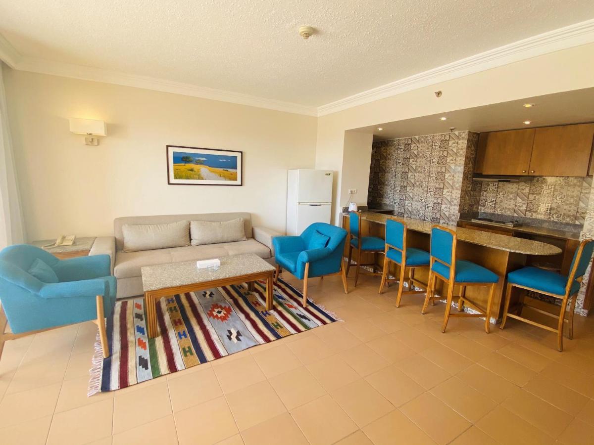 Aparthotel & Serviced By Marriott 5*