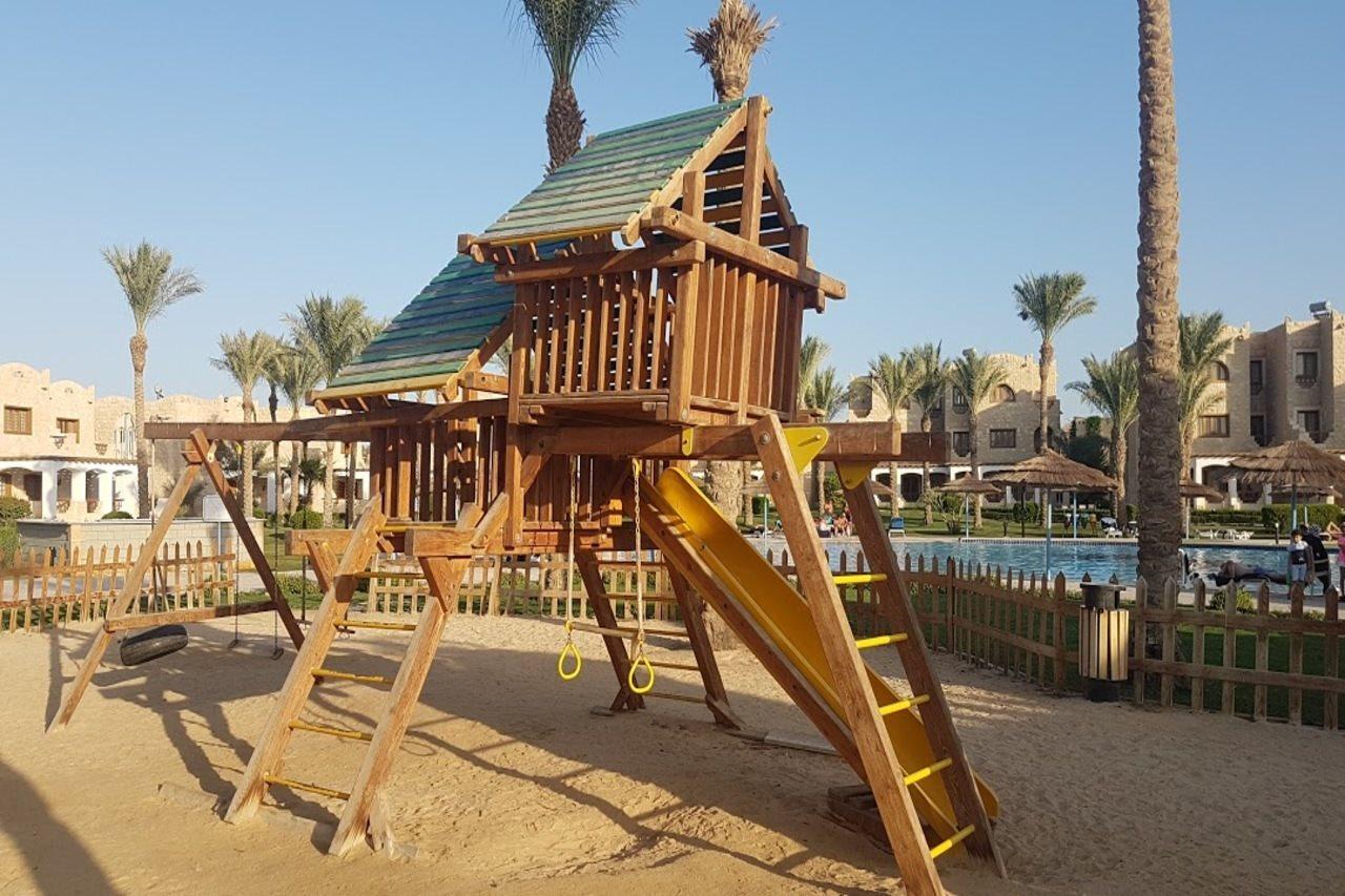 Royal Lagoons & Aqua Park Families And Couples Only 5*