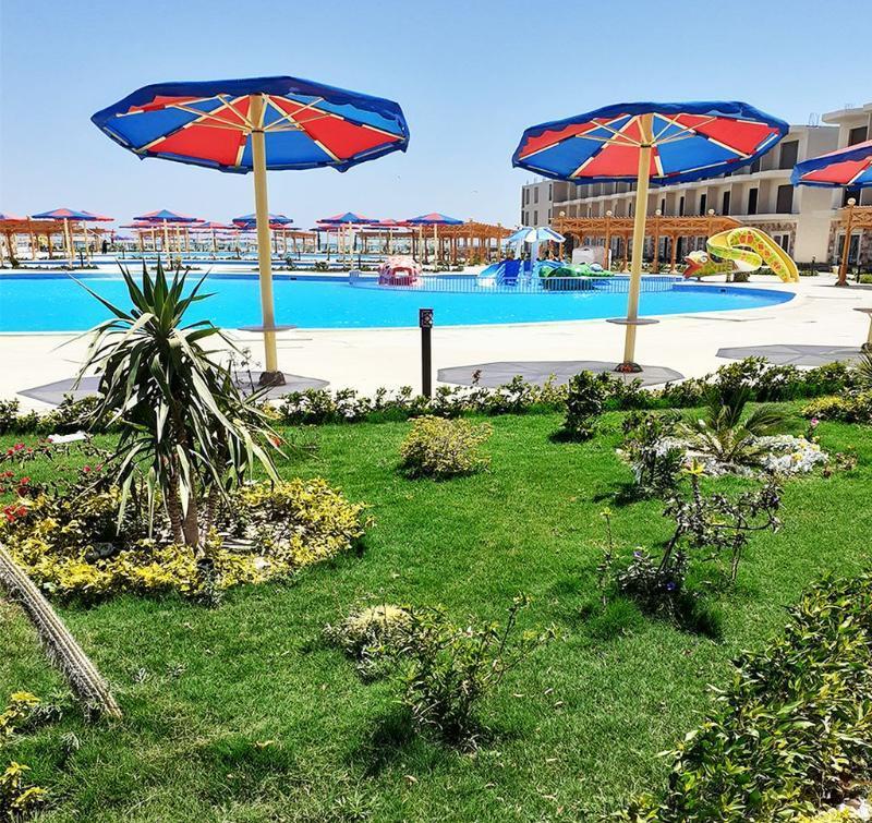 Hawaii Paradise Aqua Park 4*