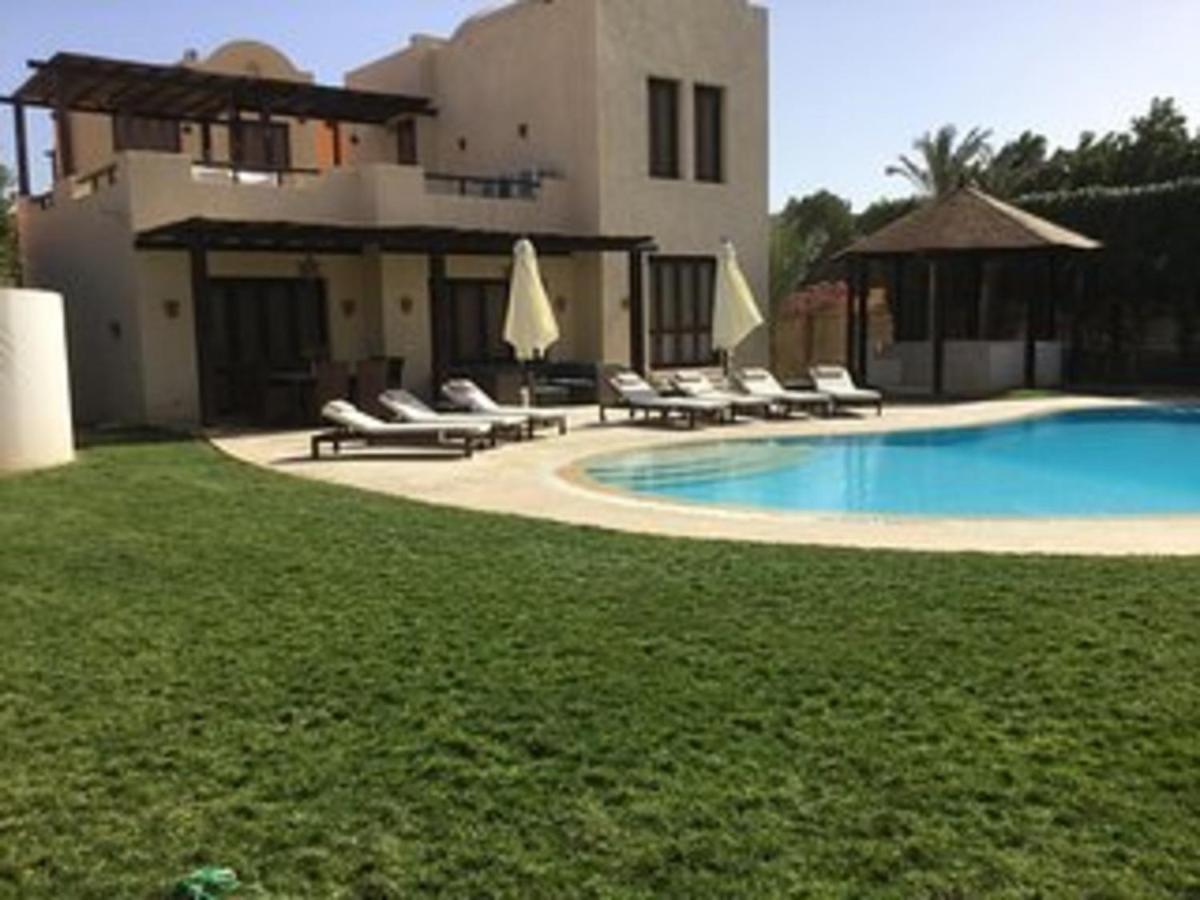 Extremely Private With Optional Pool Heating Villa *