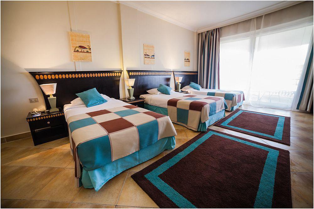 Premium Seagull Hotel 4*