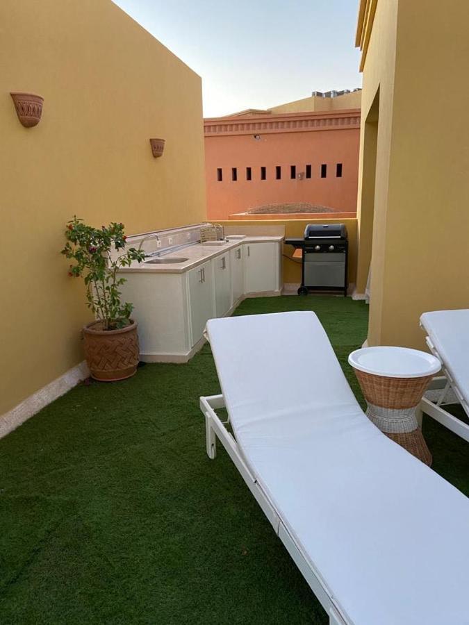 Apartment Heated Jacuzzi 2br On Yacht View