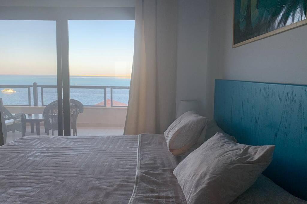 Full With Panoramic View Of