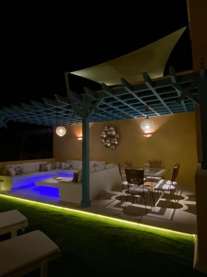 Apartment Heated Jacuzzi 2br On Yacht View