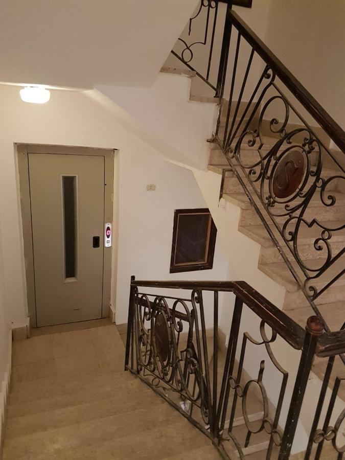 The Lotus Appartement *
