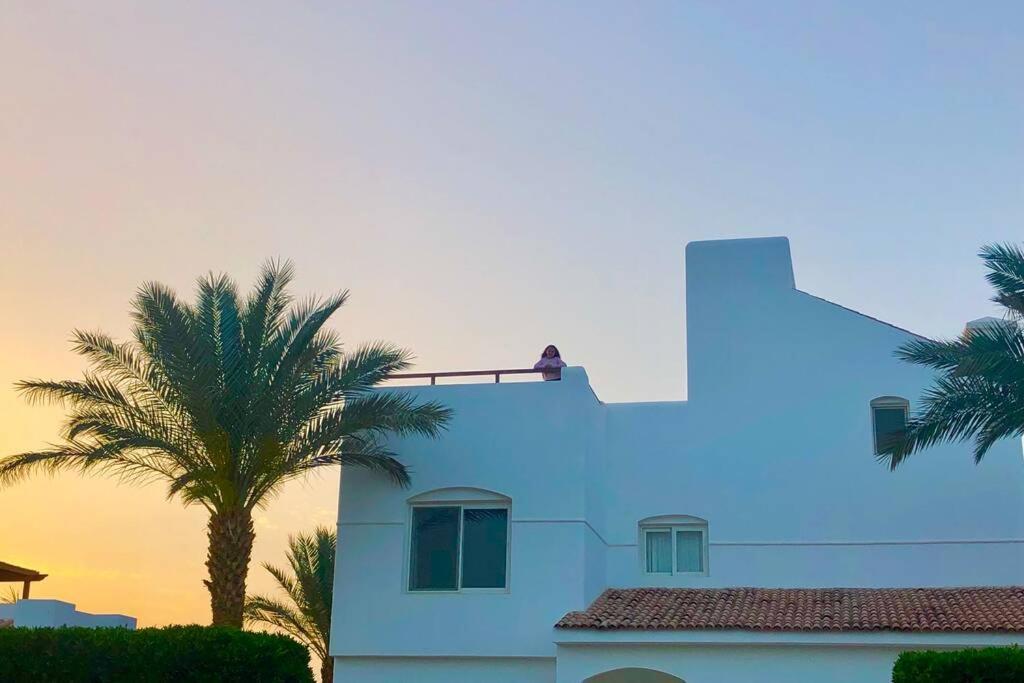 With 5 Bedrooms & 4 Bathrooms - Private Heated Pool Villa *