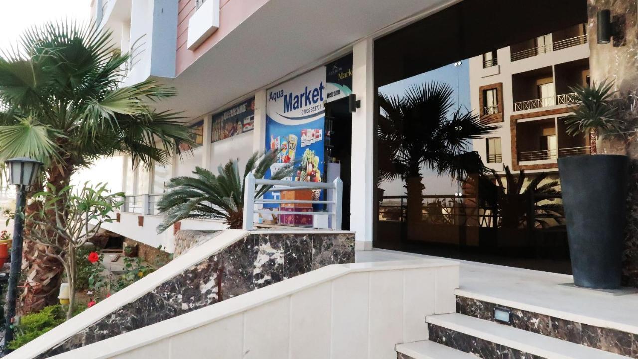 Aqua Palms A210 Apartment