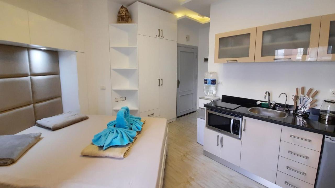 Aqua Palms A210 Apartment *