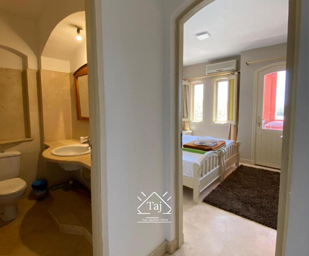 Apartment Taj Home, Amazing Pool And Lagoon View 2bedrooms *