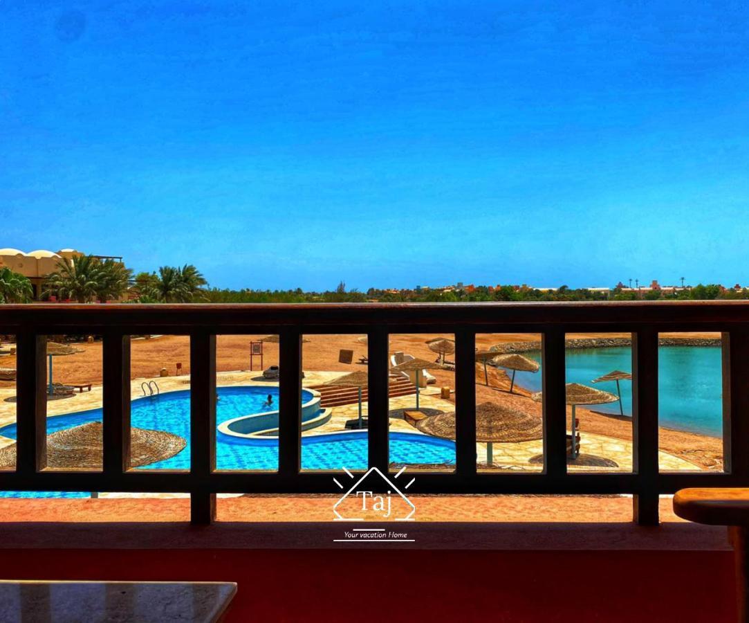 Taj Home, Amazing Pool And Lagoon View 2bedrooms