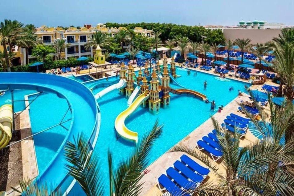One Bedroom With Aqua View At Mirage Bay 4*