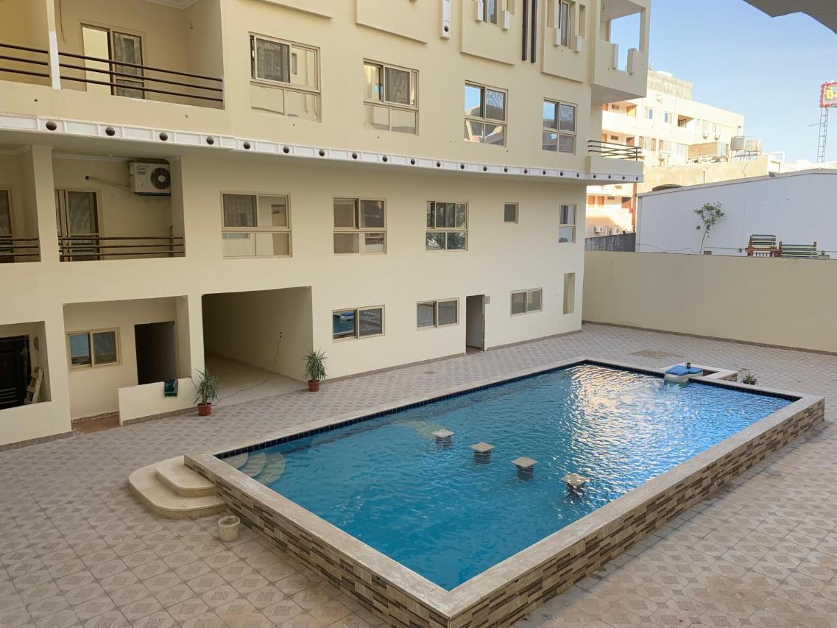 Blue Diamond Apartment *