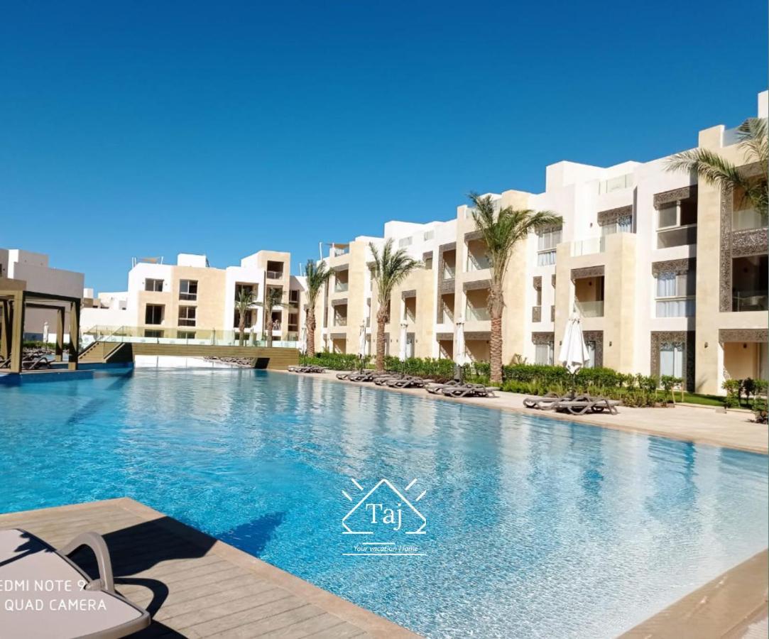 Taj Home, Mangroovy, Pool View, Free Beach Access With Nanny's