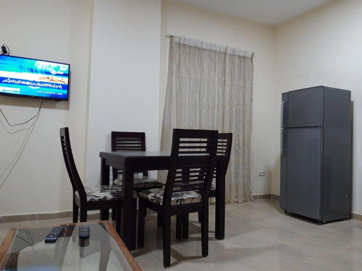 Holiday Apartments Aparthotel 3*