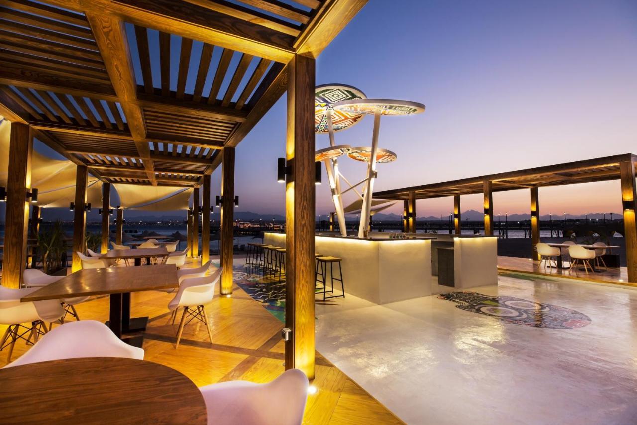 Pyramisa Beach Resort Sahl Hasheesh 5*