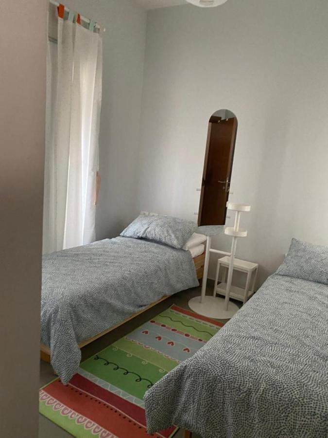 A Lovely 2 Bedroom At Waterside *