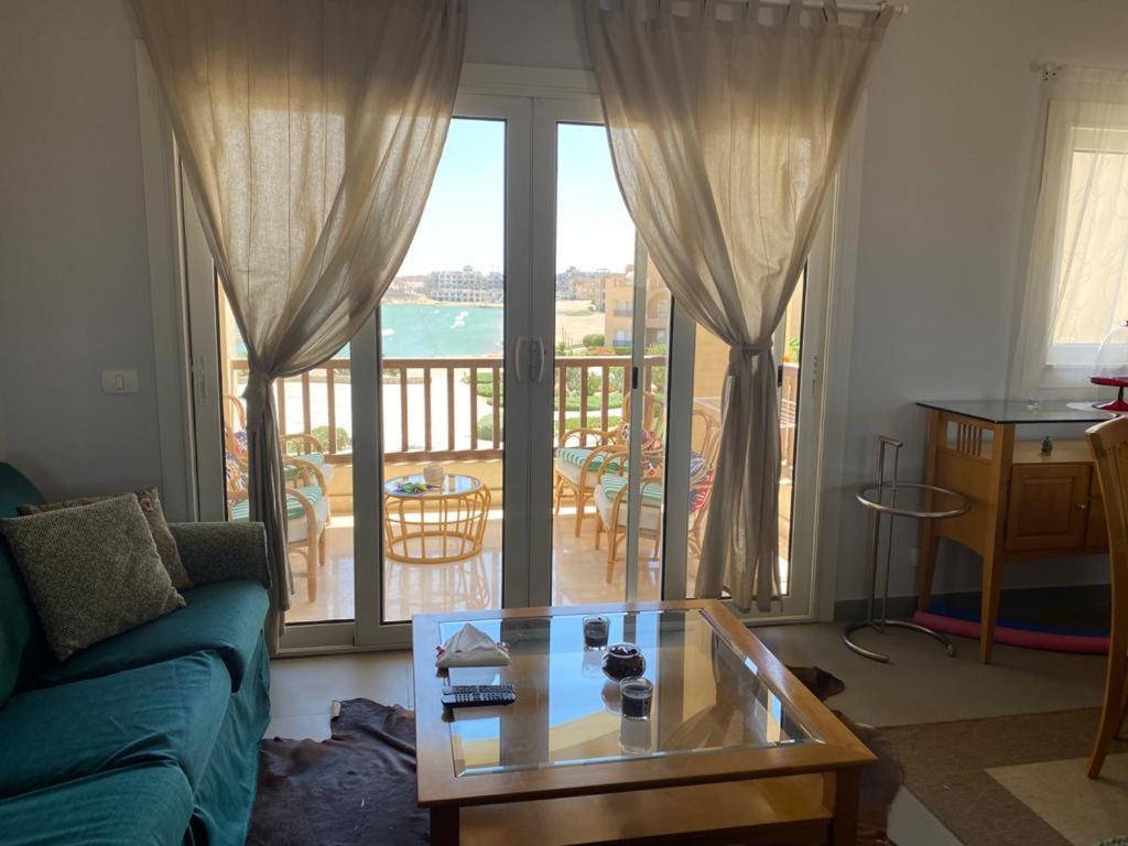 Apartment A Lovely 2 Bedroom At Waterside *