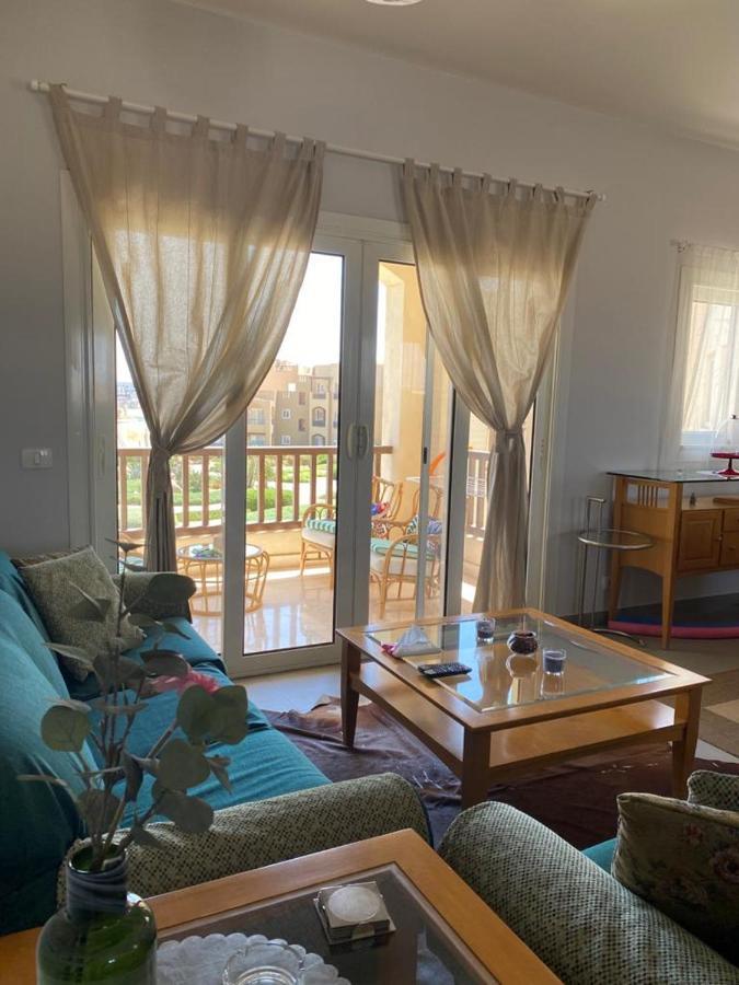 A Lovely 2 Bedroom At Waterside Apartment Hurghada