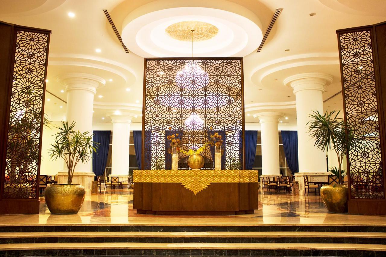Pyramisa Beach Resort Sahl Hasheesh Hotel 5*
