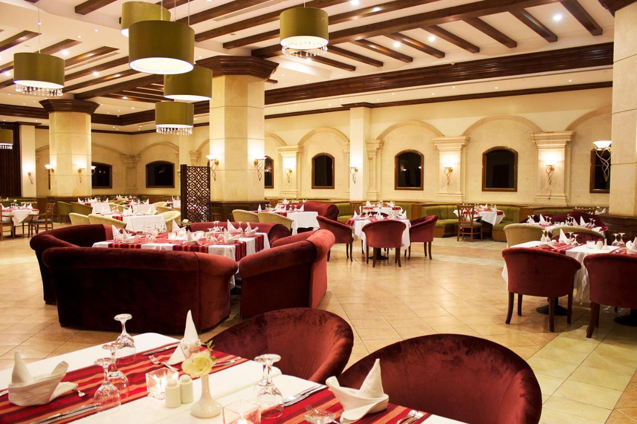 Hotel Pyramisa Beach Resort Sahl Hasheesh 5*