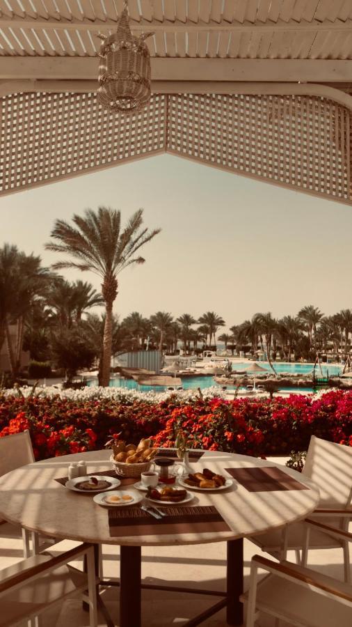 Pyramisa Beach Resort Sahl Hasheesh 5*