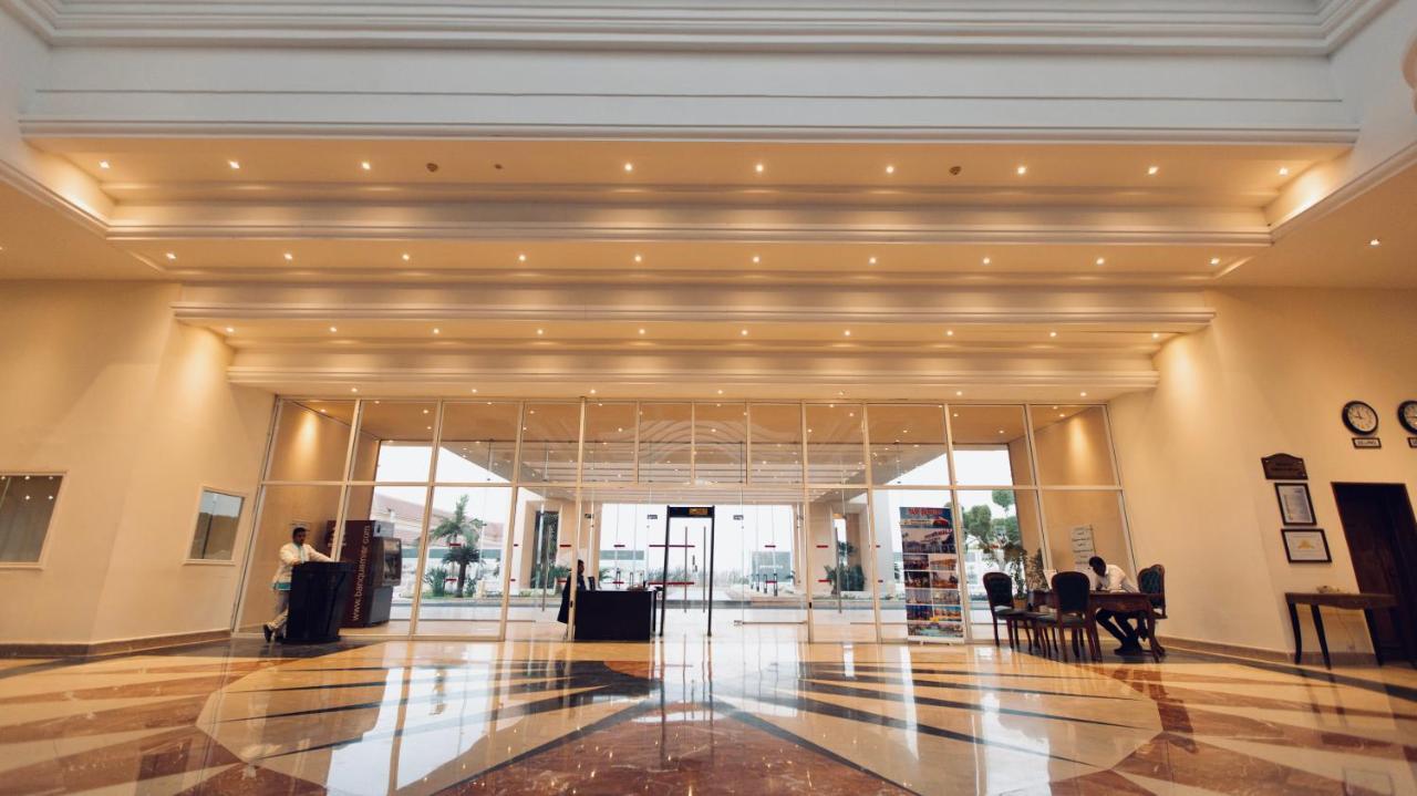 Pyramisa Beach Resort Sahl Hasheesh Hotel