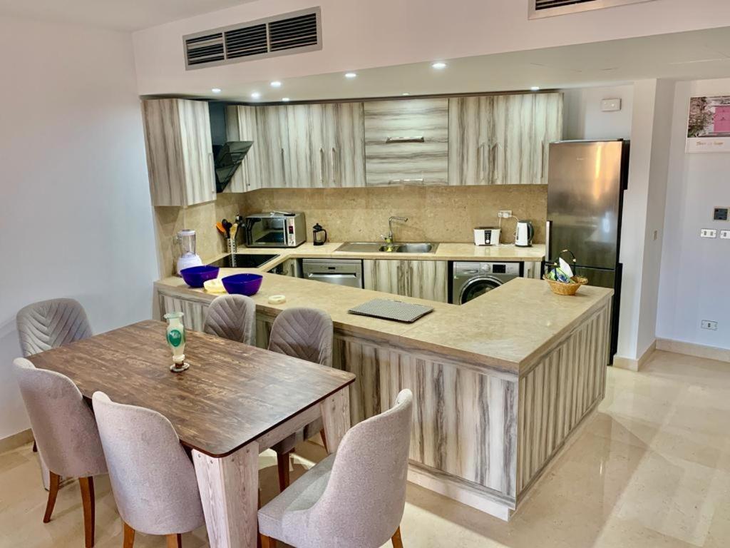 El Gouna Smokery Beach & Private Pool New Marina