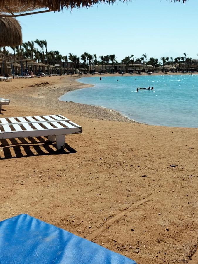 One Bedroom With Aqua View At Mirage Bay 4*